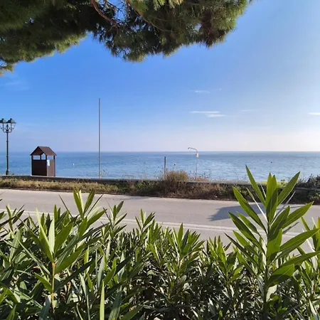 Thalia, On The Malaki